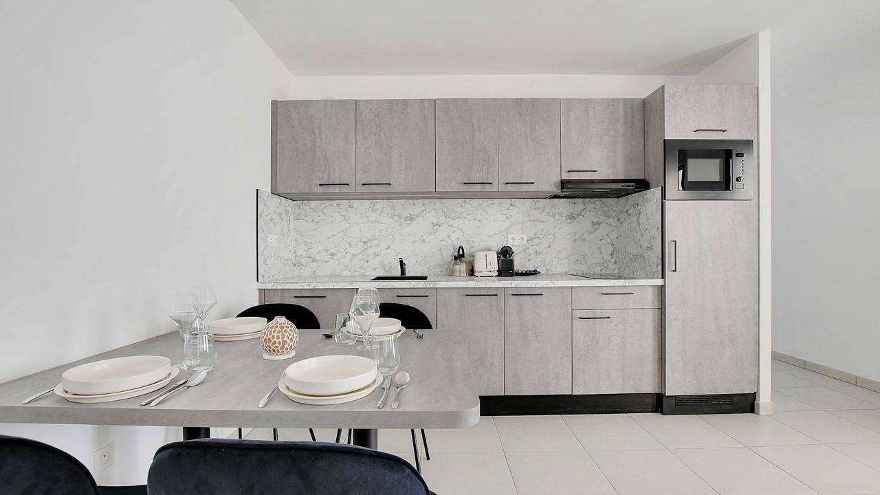 Appartement de vacances entier, Ferienwohnung mit Schlafzimmer in Suresnes in Suresnes, Hauts-de-Seine