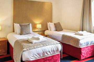 Log Cabin for 6 People in Pitlochry, Cairngorms National Park, Photo 4