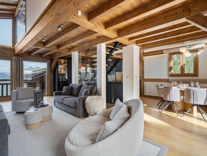 Gîte pour 10 personnes, avec Piscine à Villargondran