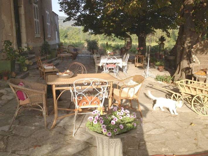 Chambre d’hôte pour 5 personnes, avec piscine ainsi que jardin et vue, adapté aux familles à Brignoles - 3