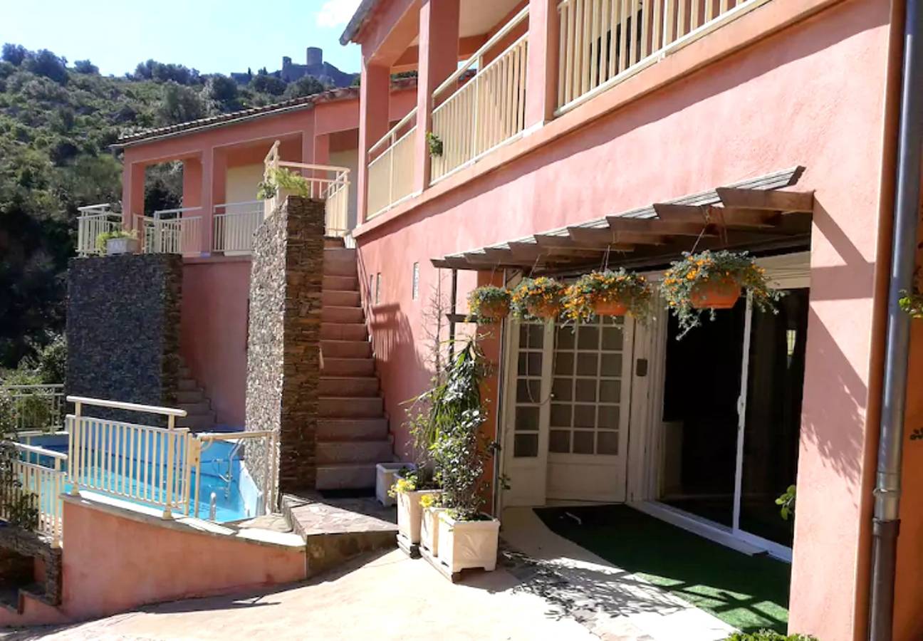 Gehele studio, Charmante studio met zeezicht in Collioure in La Côte Vermeille, Collioure