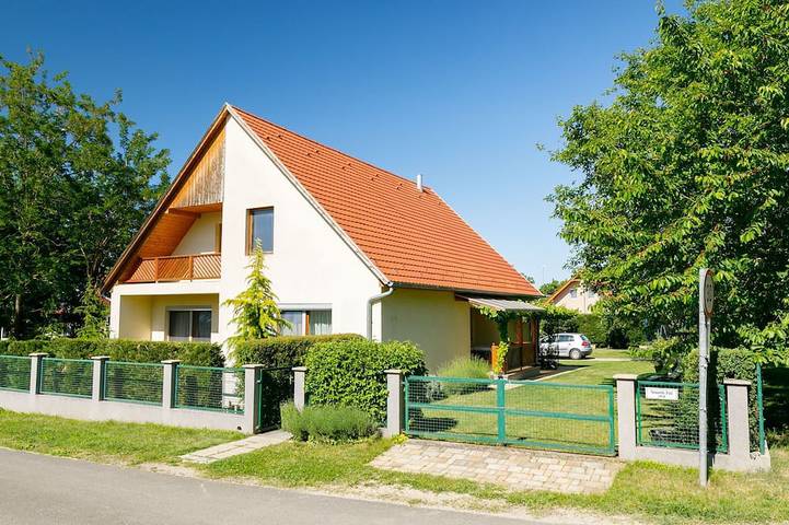 Ferienwohnung für 6 Personen, mit Garten - 1