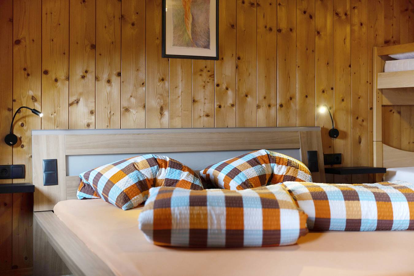 Appartement entier, Appartement "Rosenduft" avec vue sur les montagnes, terrasse partagée et Wi-Fi in Valle di Casies, Kronplatz