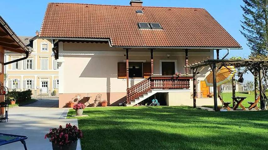 Ferienwohnung für 4 Personen, mit Garten