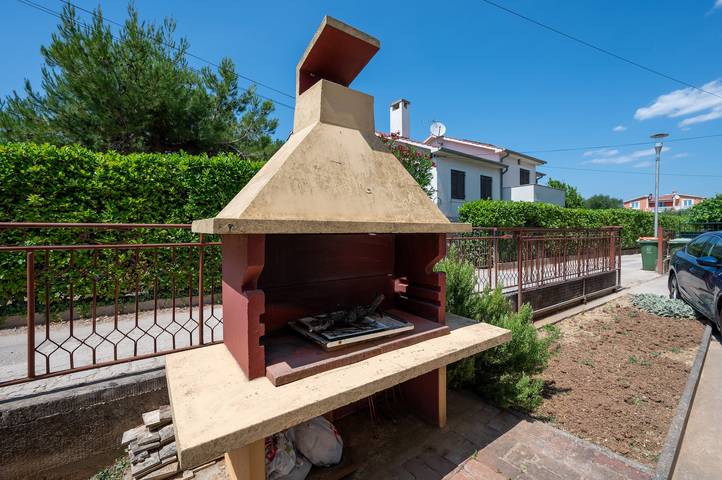 Ferienwohnung für 2 Personen, mit Balkon/Terrasse in Sukosan