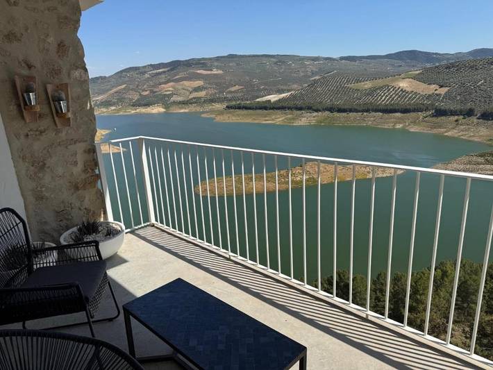 Casa de vacaciones para 6 personas, con vistas y piscina además de terraza y vistas al lago - 1