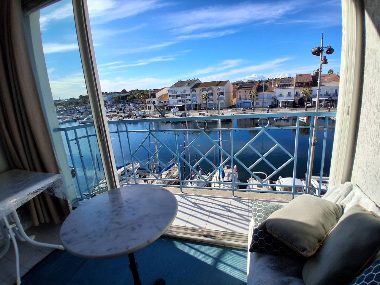 Apartamento entero, Apartamento luminoso en Mèze - 4 pers, 2 hab, Aire, Parking in Mèze, Côte d'Améthyste