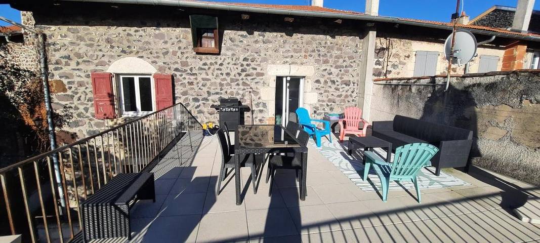 Gîte pour 4 personnes, avec terrasse à Arsac-en-Velay - 2