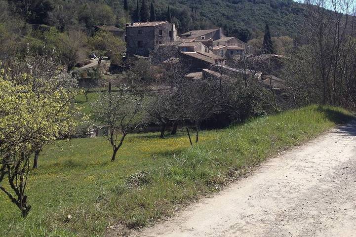 Gîte pour 5 personnes, avec terrasse à Cabrières