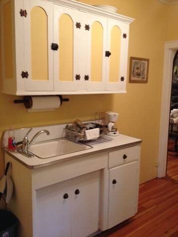 Log Cabin for 3 Guests in Catskill Mountains, Ulster County, Picture 1