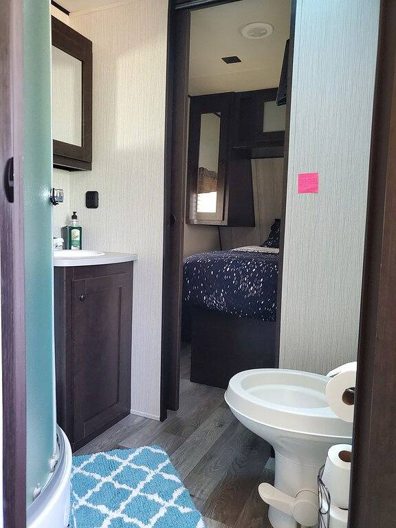 Camping for 2 Guests in Texas, USA