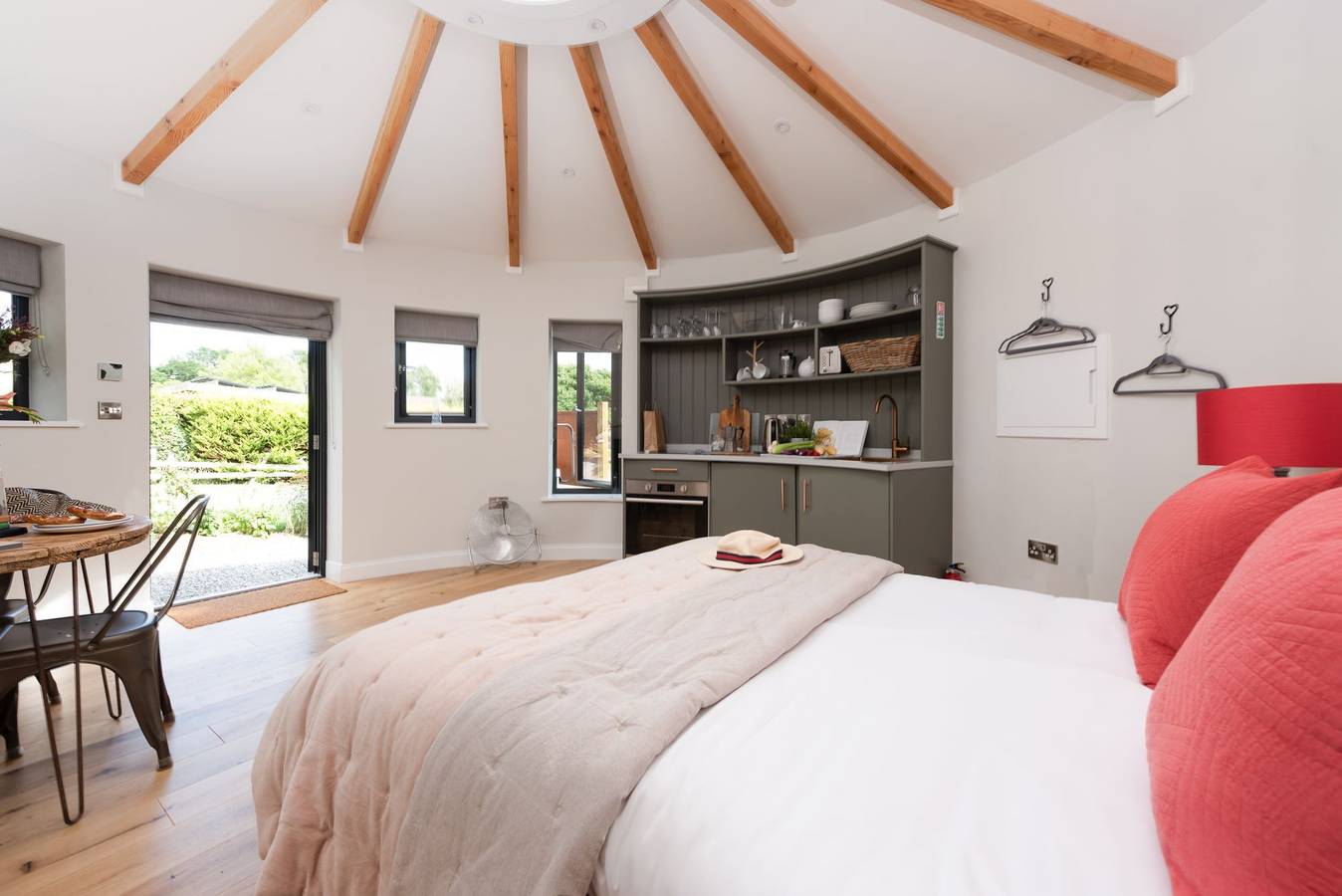 Flow Roundhouse, East Thorne in Cornwall