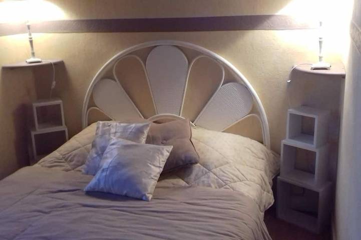 Location de vacances pour 6 personnes, avec jardin à Lavercantière - 2