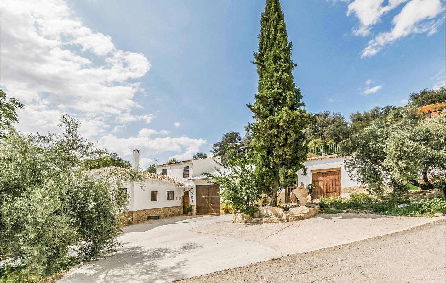 180m² appartement met zwembad, terras, grill & WiFi in Villanueva de Algaidas, Málaga Provincie