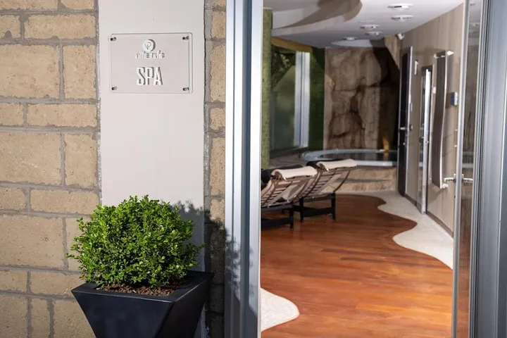 Alojamiento y desayuno para 2 personas, con jardín además de jacuzzi y sauna - 1
