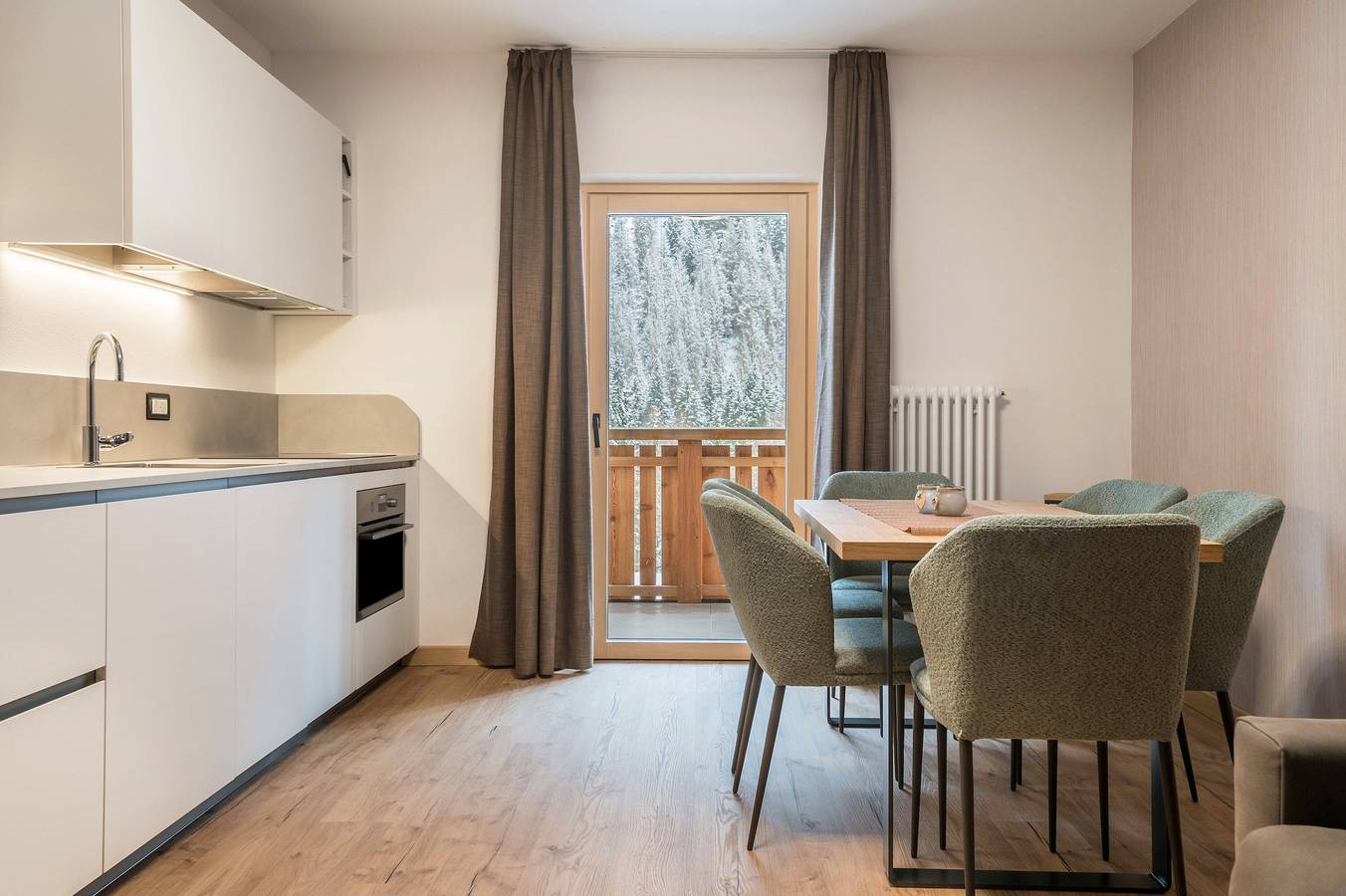 Appartement entier, Kamerloy Apartments - C avec vue sur les montagnes, jardin commun et Wi-Fi in Campitello di Fassa, Dolomiti Superski