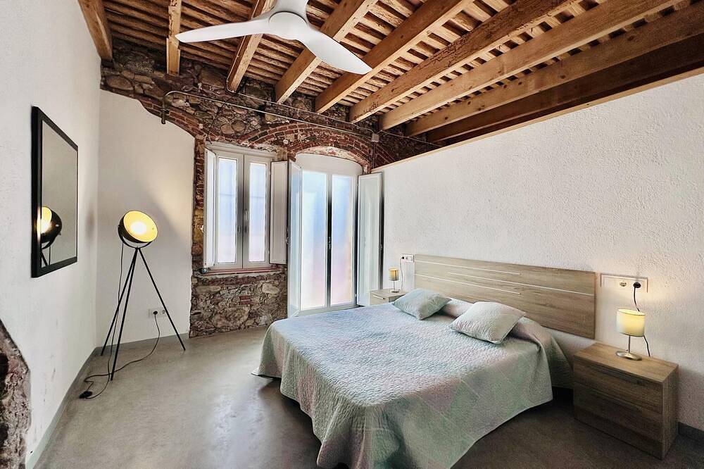 Can Sala Costabravasí. Piscina, terraza, barbacoa. in Santa Cristina de Aro, Costa Brava