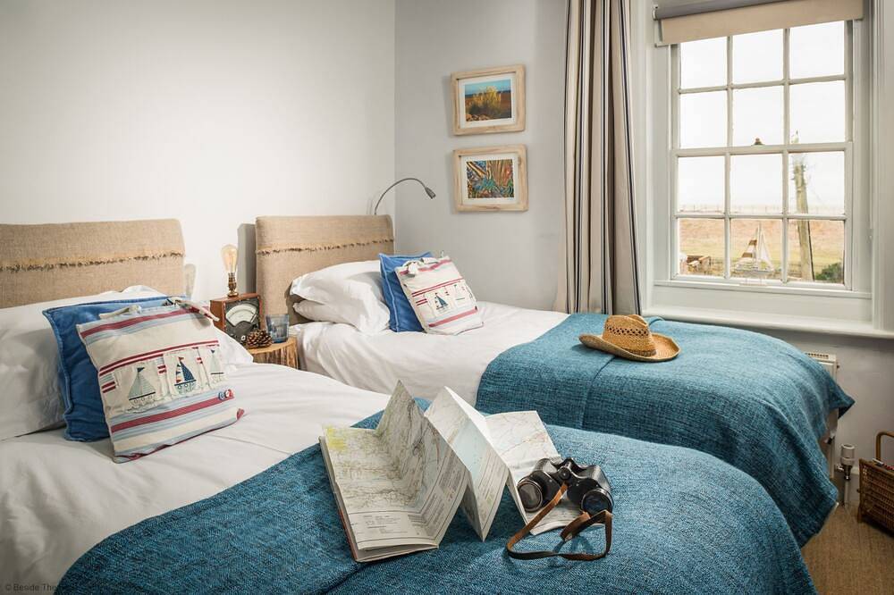Coastguards Lookout -  a cottage that sleeps 4 guests  in 2 bedrooms in Camber Sands, Camber