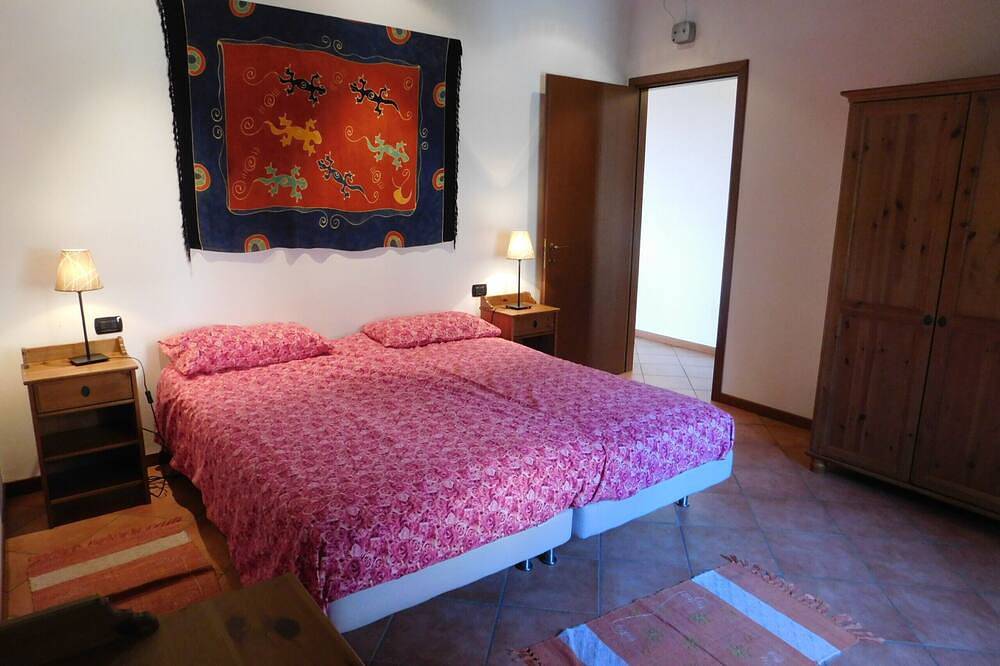 Ganze Wohnung, Rosemary 2 apartment in Agra with pool in Agra, Lago Maggiore (Lombardei)