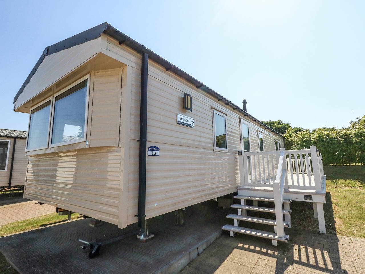 13 Sunset Terrace Rockley Park in Poole, Poole Harbour