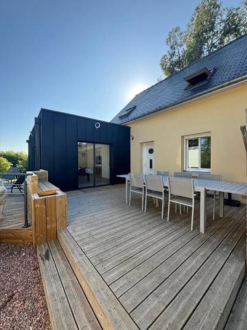 Location de vacances pour 11 personnes, avec jardin et terrasse, animaux acceptés à Saint-Nicolas-du-Pélem