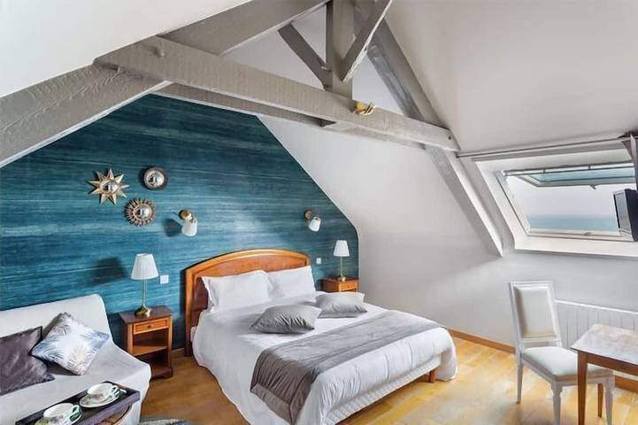 Chambre N3 Supérieure Vue Mer et Mont Saint Michel in Cancale, Baie du Mont-Saint-Michel