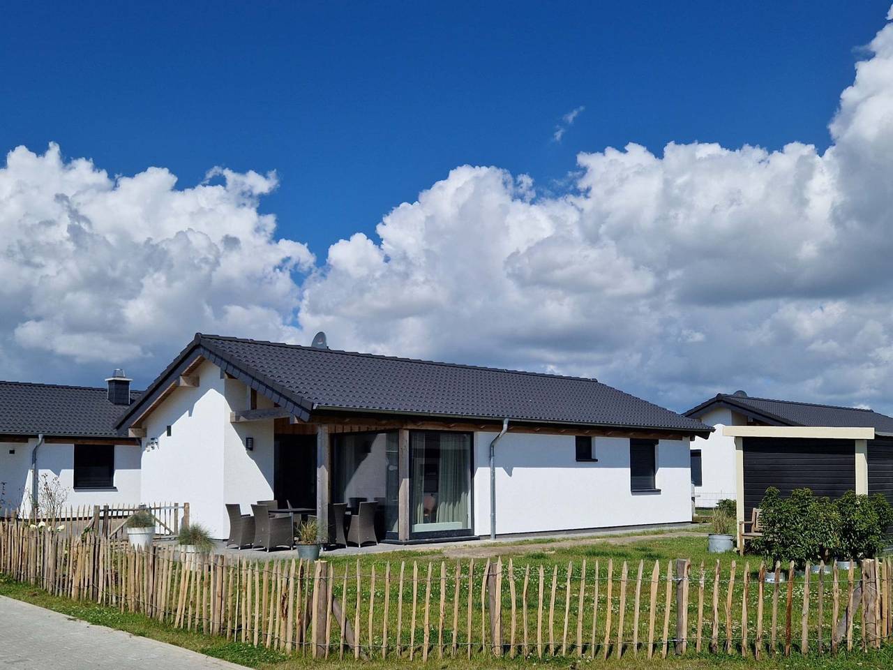 Stilvolle Ferienwohnung, 900 m vom Strand entfernt, mit Grill und Außendusche in Eckwarderhörne, Butjadingen