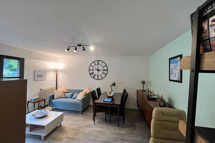 Ganze Wohnung, 4-person ground-floor apartment, in the center of town and facing Uriage park, near thermal baths in Saint-Martin-d'Uriage, Isère