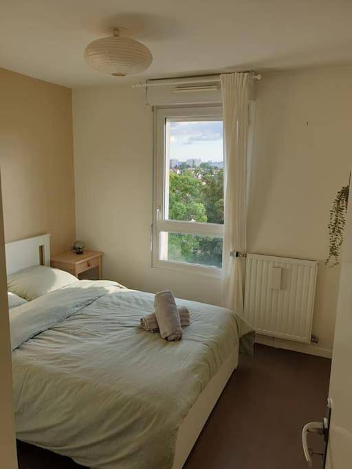 Appartement entier, Two-Bedroom Apartment in Aulnay-sous-Bois, Seine-Saint-Denis