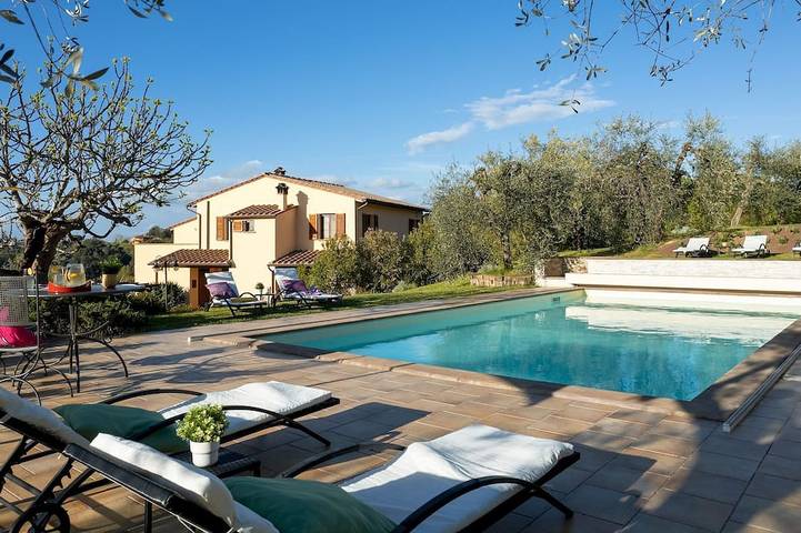 Villa für 12 Personen, mit Garten und Terrasse, mit Haustier