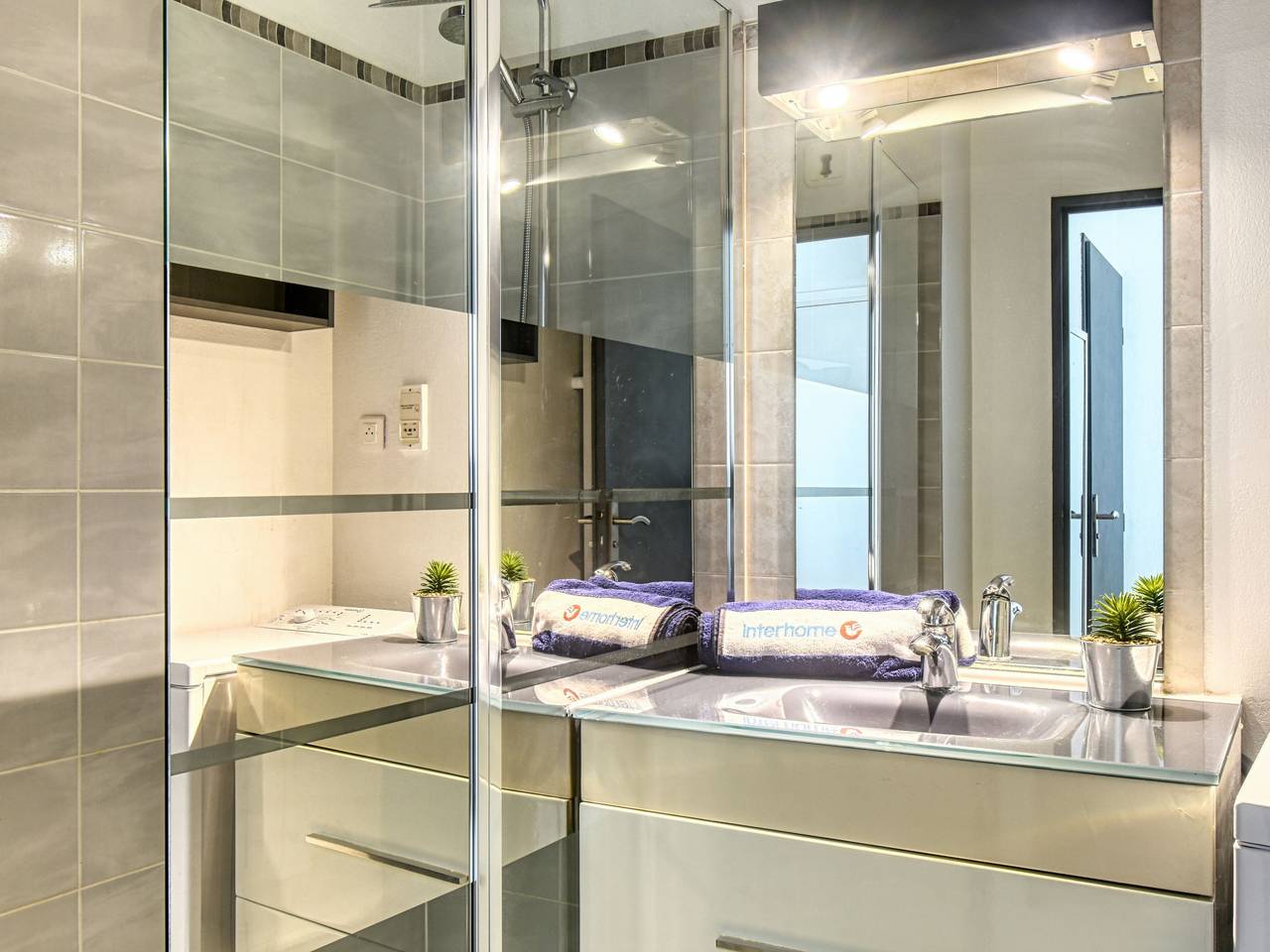 Appartement entier, Port d'Attache in Fréjus Plage, Fréjus