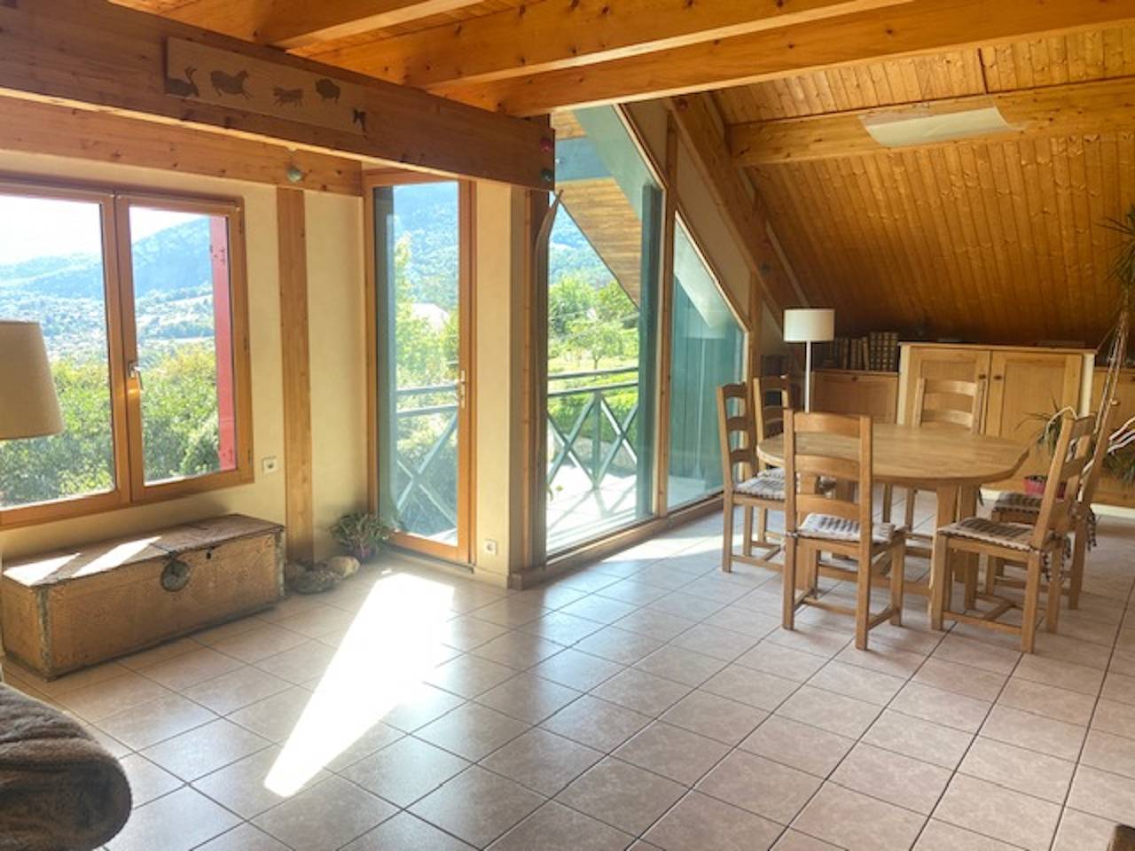 Les Terrasses du lac in Saint-Jorioz, Parque natural regional del Macizo de Bauges