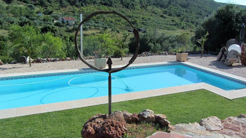 Location de vacances pour 8 personnes, avec terrasse et piscine dans São Bartolomeu de Messines - 2