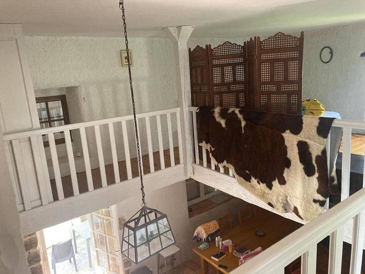 Location de vacances pour 7 personnes, avec vue ainsi que piscine et terrasse à Les Salelles - 3