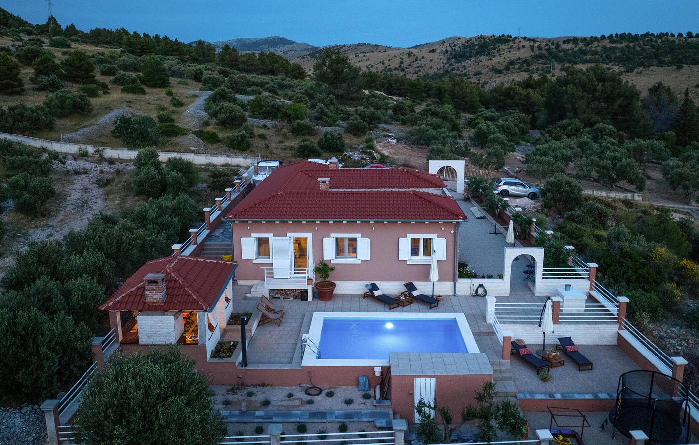 Ferienhaus für 8 Personen mit Terrasse in Zaboric, Šibenik-Knin