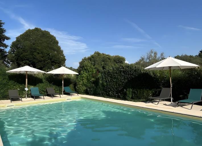 Gîte La Forge – Holiday Home with Shared Pool and Garden View in Le Buisson-de-Cadouin in Le Buisson-de-Cadouin, Périgord Pourpre