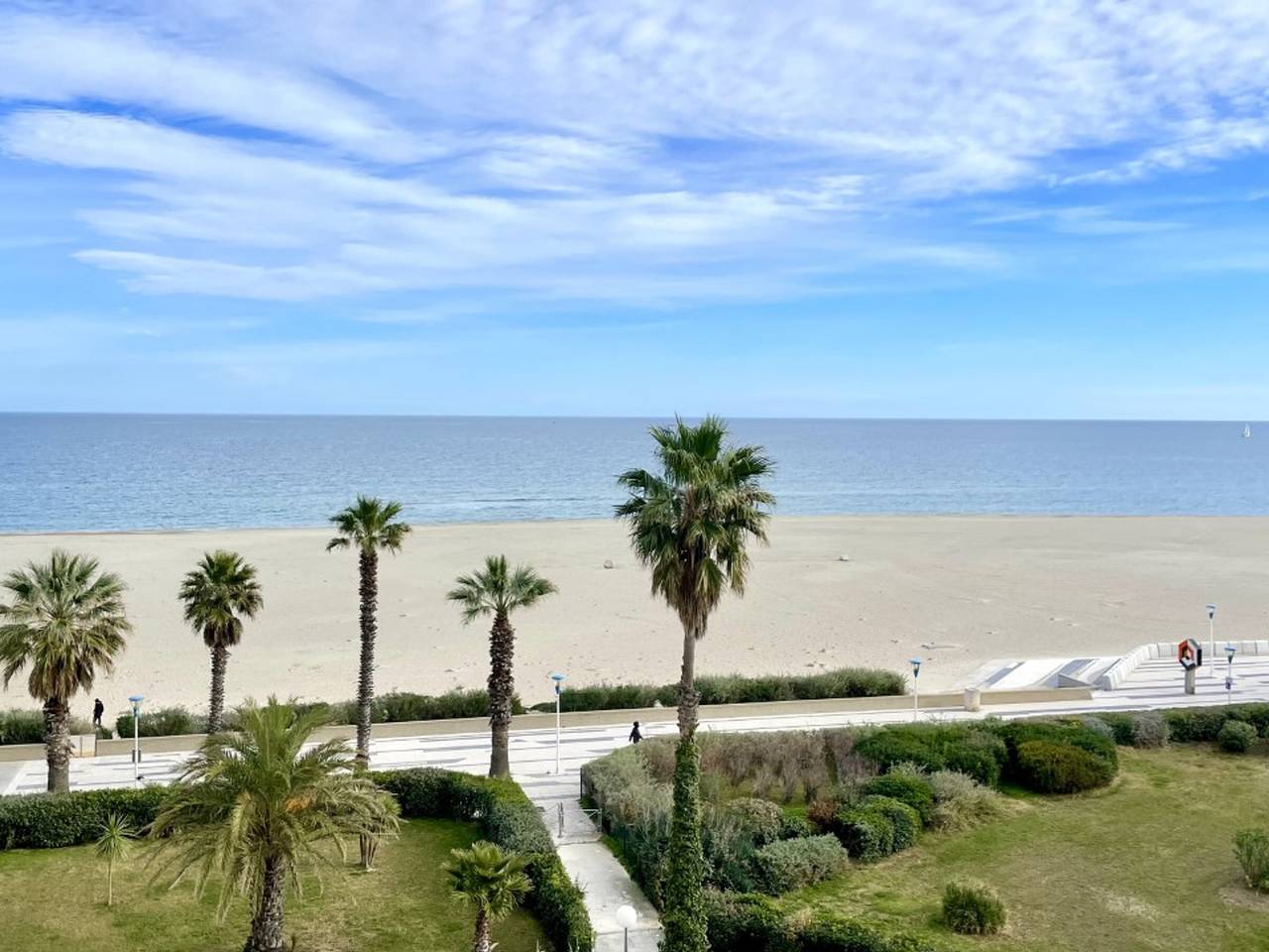 Appartement entier, Appartement avec Piscine et Terrasse Proche Commerces in Canet-en-Roussillon, Côte d'Améthyste