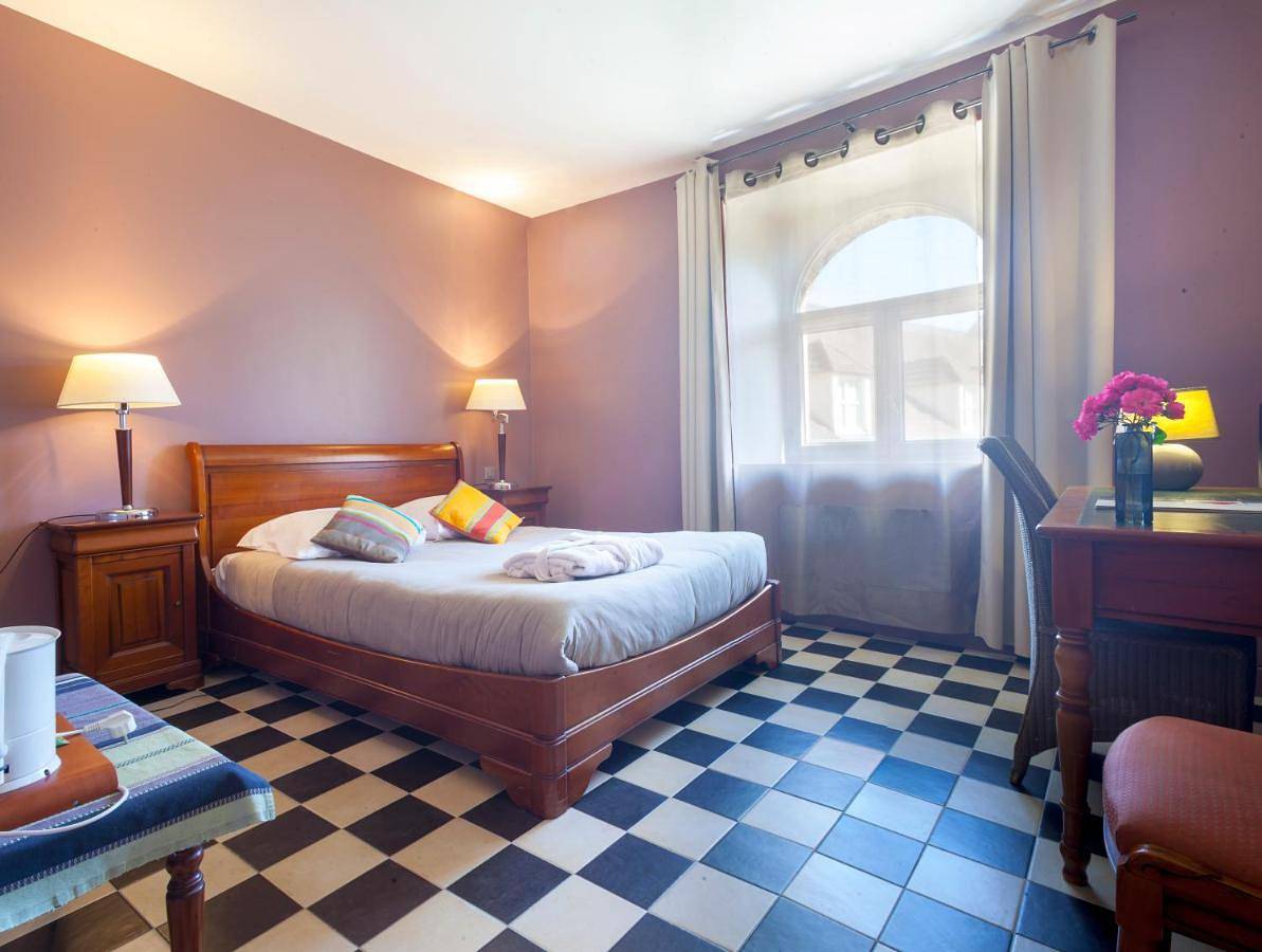 Auberge du Manet in Montigny-le-Bretonneux, Yvelines