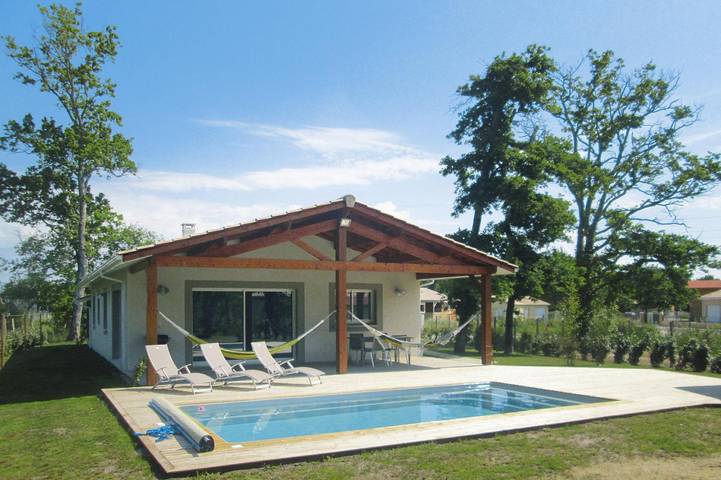 Ferienhaus für 6 Personen, mit Terrasse und Garten sowie Pool in Grayan-et-l'Hôpital