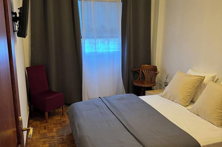 Gîte pour 8 personnes, avec Balcon dans La Défense - 4