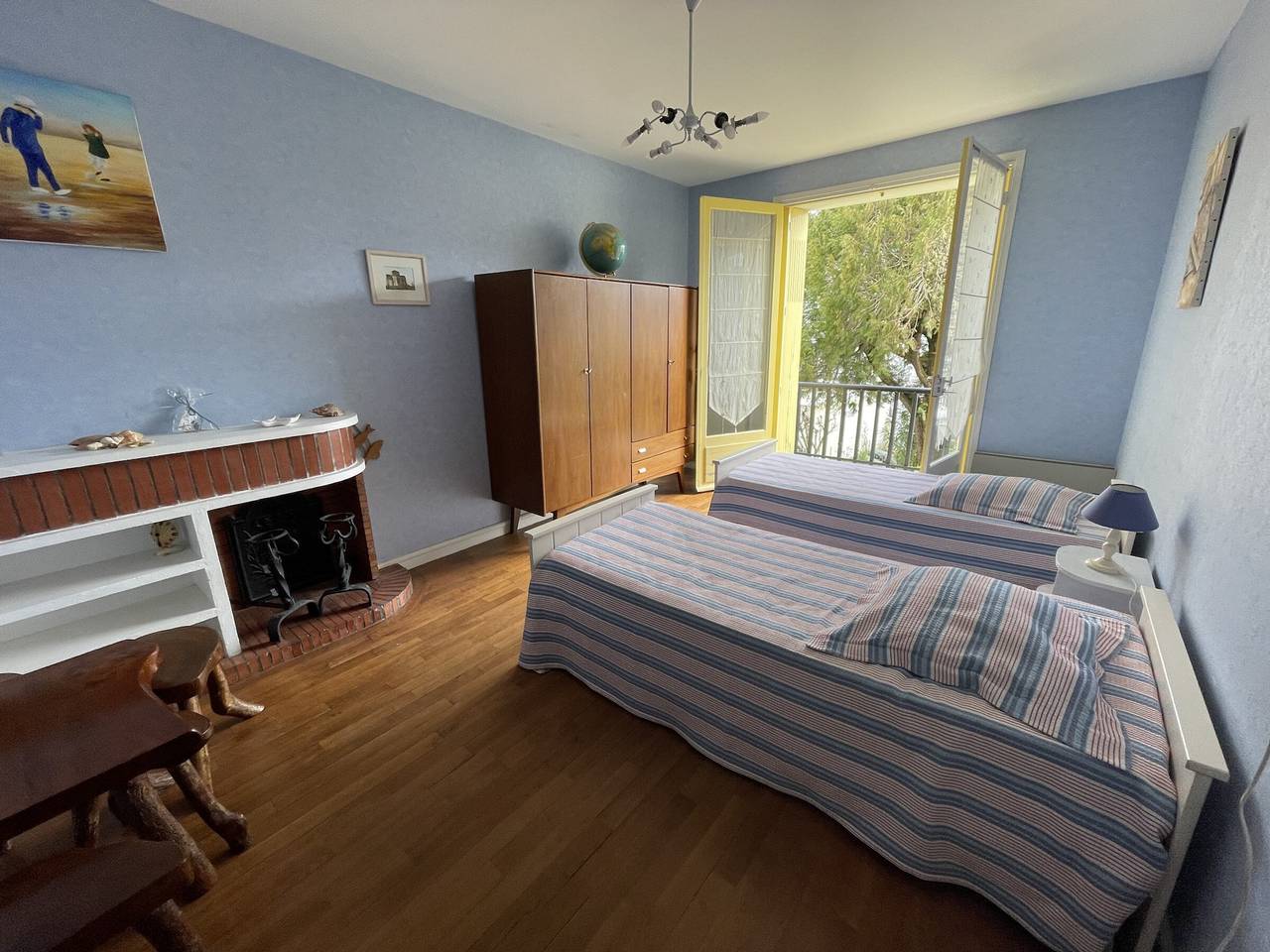 Central Royan House, 150m to Beach – Terrace, Garden, Garage in Royan, Côte de Beauté