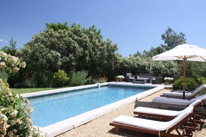 Location de vacances pour 9 personnes, avec jardin à Cabrières-d'Avignon - 2