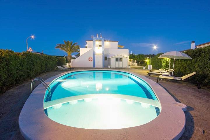 Gîte pour 5 personnes, avec jardin et piscine à Cala en Blanes - 2