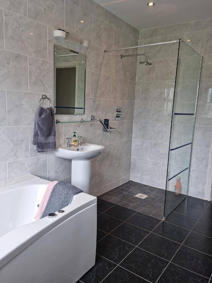 Location de vacances pour 8 personnes, avec jardin et vue à Fermoy - 4