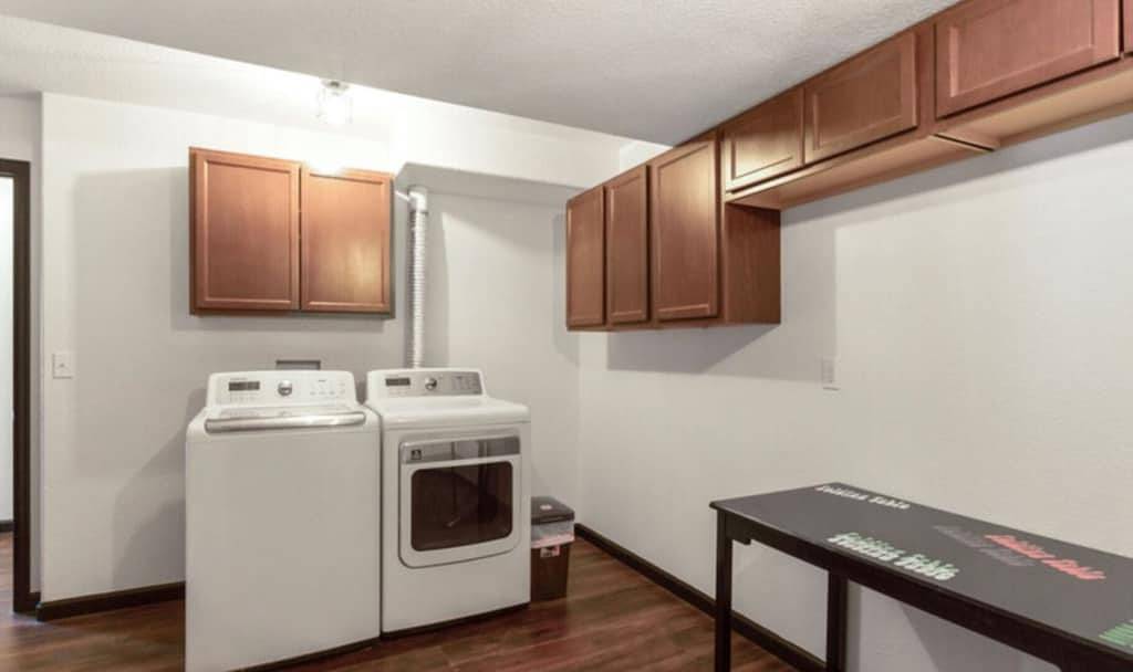 Lakefront duplex property, nicely finished. 2 bedroom and queen size hide-a-bed. in Teller County