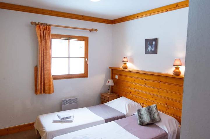 Oz Station Alpe d'Huez Private Chalet, Fuße der Pisten, Wi-Fi, klare Sicht in Oz, Nationalpark Écrins