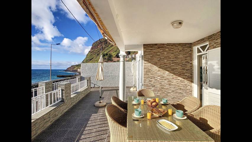 Location de vacances pour 8 personnes, avec terrasse et vue sur l’océan à Paul Do Mar - 4