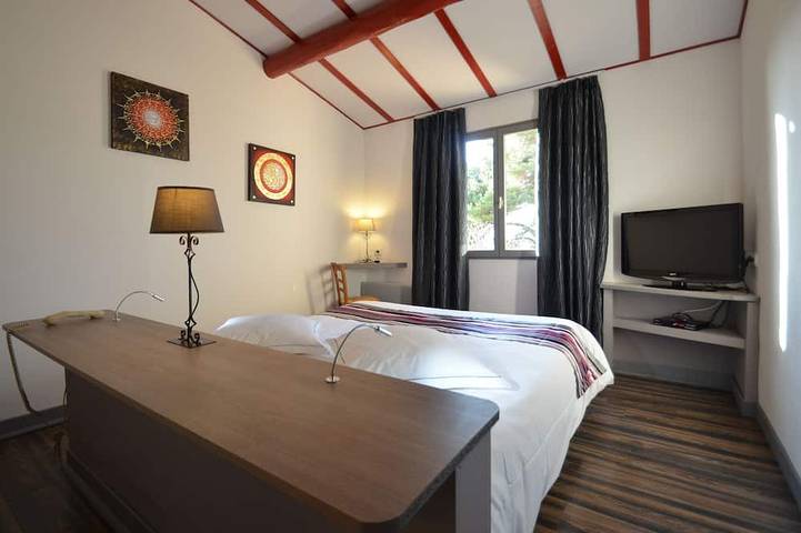 Ferienwohnung für 4 Personen, mit Garten und Balkon sowie Pool in Sault - 2