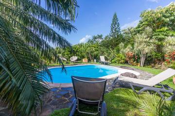 Cottage pour 8 personnes, avec terrasse ainsi que jardin et piscine, animaux acceptés dans Plage de Ferry