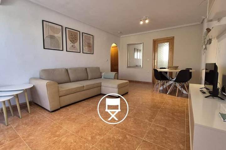 Apartamento para 4 personas, con balcón además de piscina y vistas en Los Arenales del Sol
